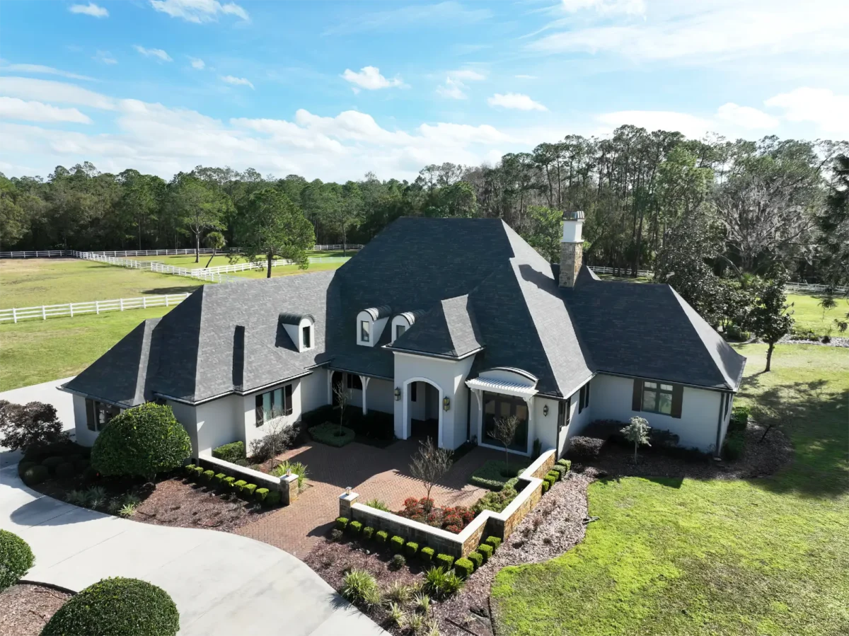 Completed shingle roof on a Florida home, photographed by Done Rite Roofing
